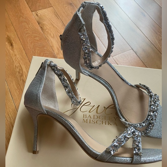 Beautiful - Picture 2 of 3